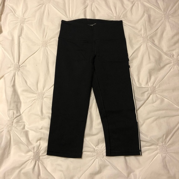 VS Sport Cropped Leggings - Picture 2 of 3